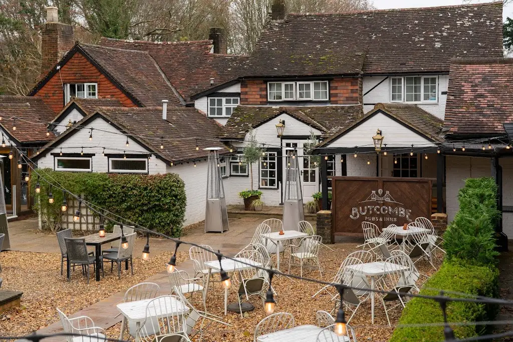 The Old House Inn_Copthorne_slider_image_1