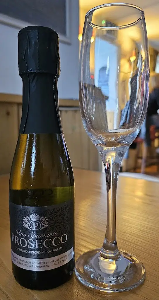 Menu_The Prince Albert_Copthorne_image_7