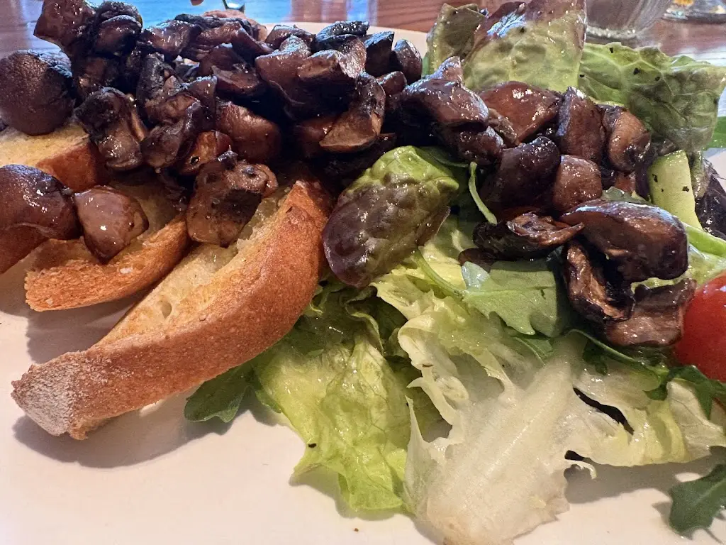 James Davis_Scoozi_Clevedon_review