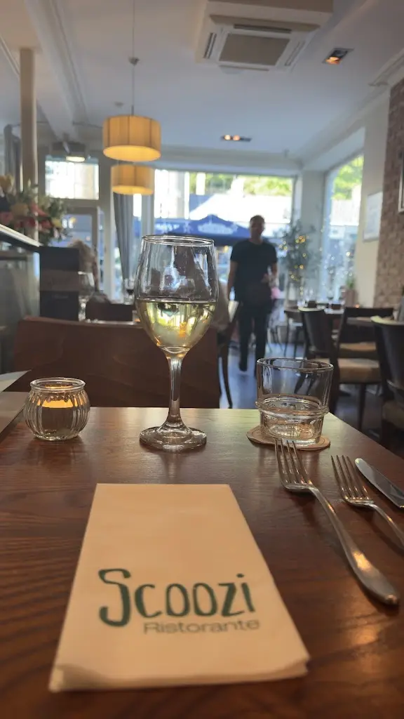 Garry Hughes_Scoozi_Clevedon_review