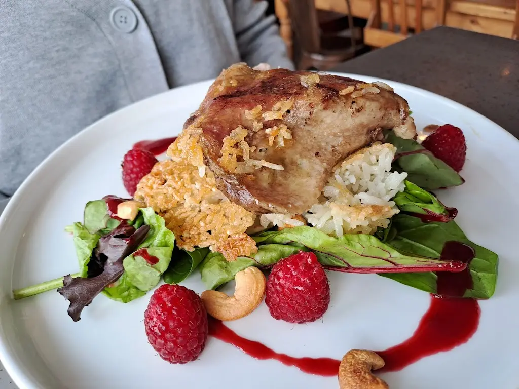 Five The Beach_Clevedon_slider_image_3