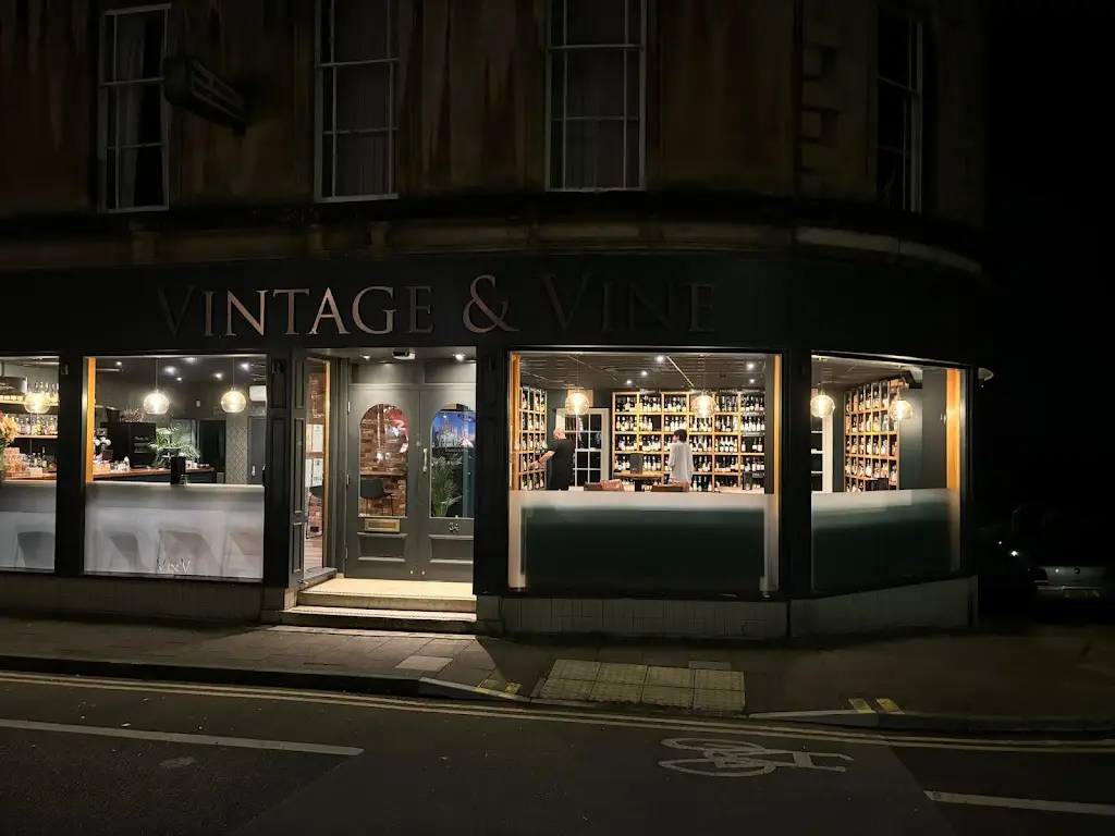 Caithlin Power_Vintage & Vine_Clevedon_review