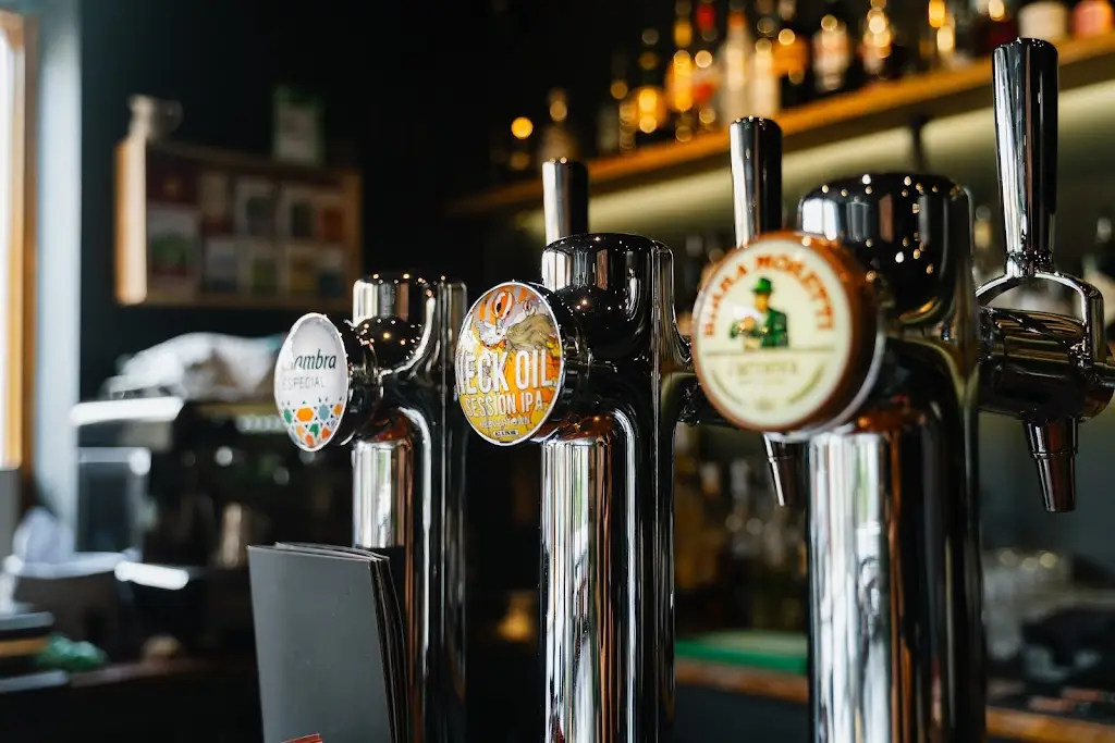 Vintage & Vine_Clevedon_slider_image_2