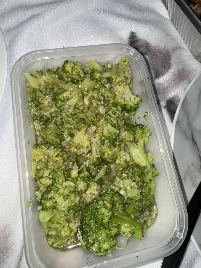 Chloe Tynan_Cheung Chaw Chinese Takeaway_Clevedon_reseña