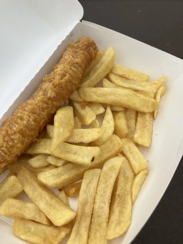 Clevedon Beach Fish & Chips_Clevedon_slider_image_1