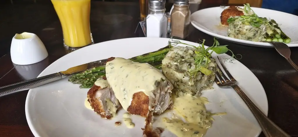 Andrea moulton_Bankes Arms Hotel_Corfe Castle_review