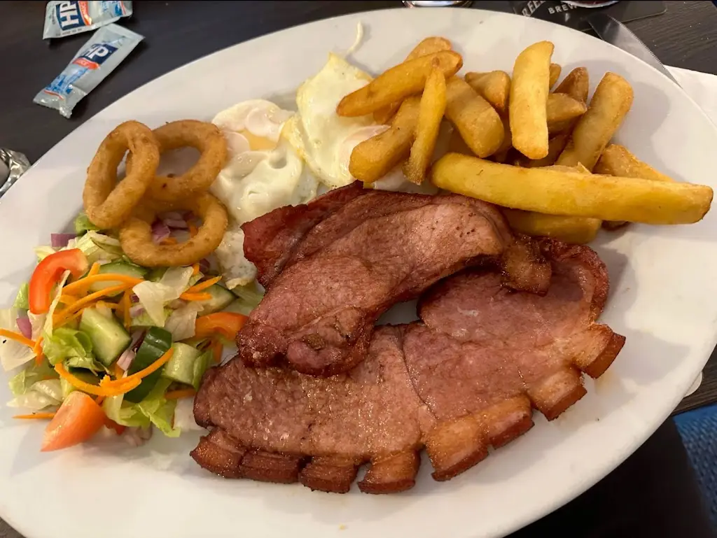 Brad Frayling_The Glen View Inn_Cornholme_review