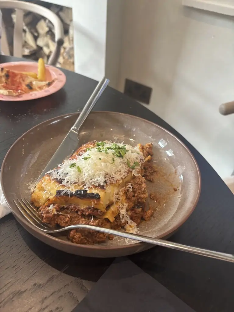 Alison Joyce_Frederick's_Cornholme_reseña