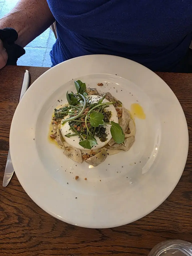 ORLA DOWLING_The White Oak_Cookham_review