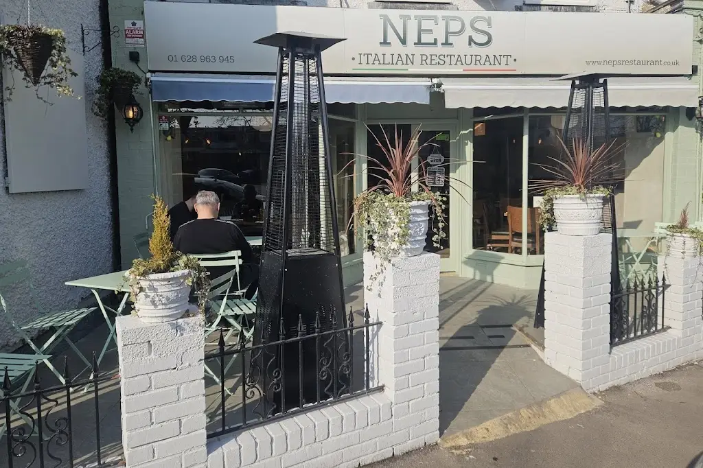 Neps Italian Restaurant_Cookham_slider_image_2