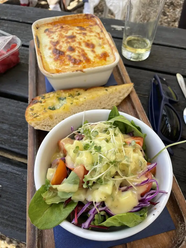 The Old Swan Uppers_Cookham_slider_image_3