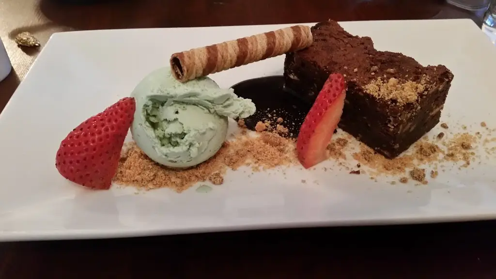 Uncle Tom's Cabin_Cookham_slider_image_2