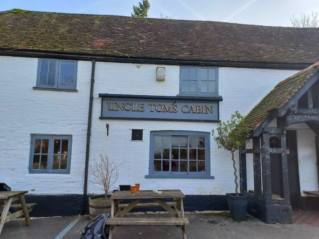 Uncle Tom's Cabin_Cookham_slider_image_3