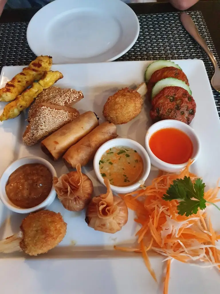 Menu_Anong Thai_Cookham_image_3