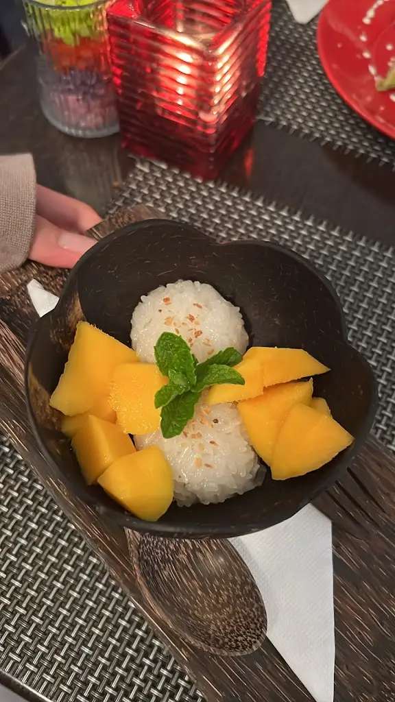 Menu_Anong Thai_Cookham_image_6