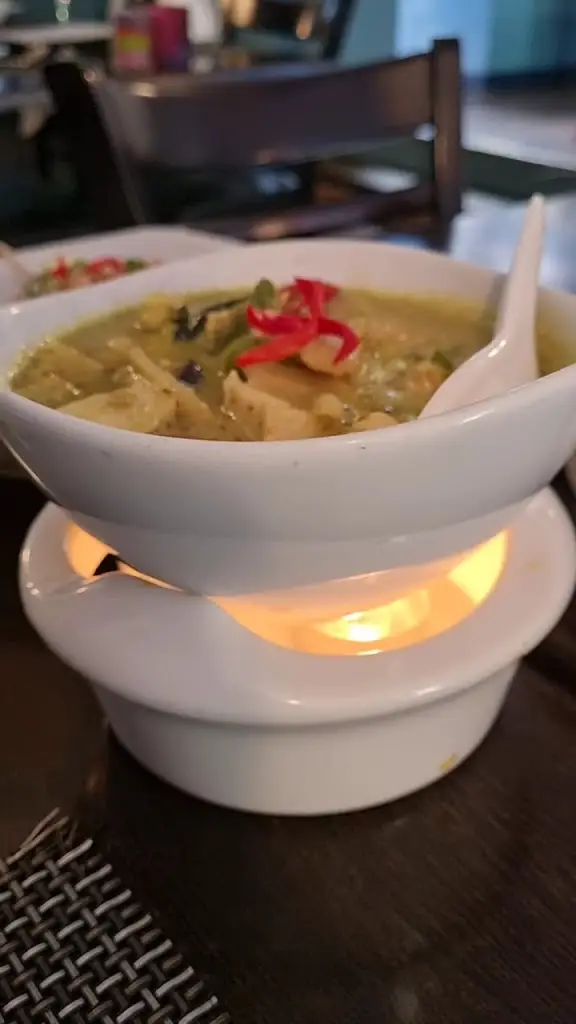 Anong Thai_Cookham_slider_image_2