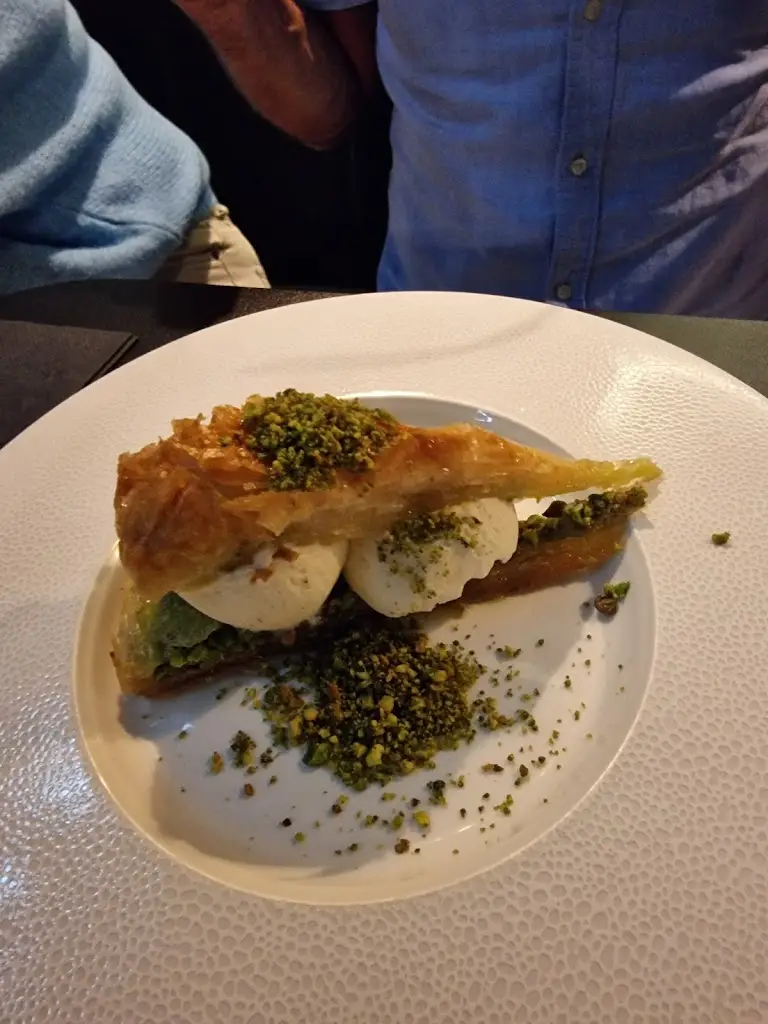 Menu_Lavvin_Cookham_image_7