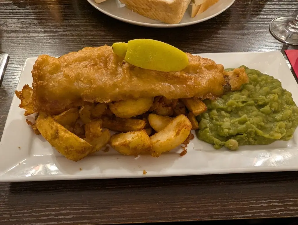 Ani Dragancheva_The Island Pool_Cookley_review