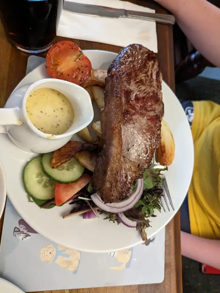 The Lock Inn and Old Smithy Tearoom_Cookley_slider_image_2