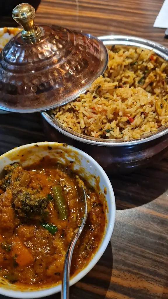 carrie impey_Chefs Kitchen Indian Restaurant_Cookley_review