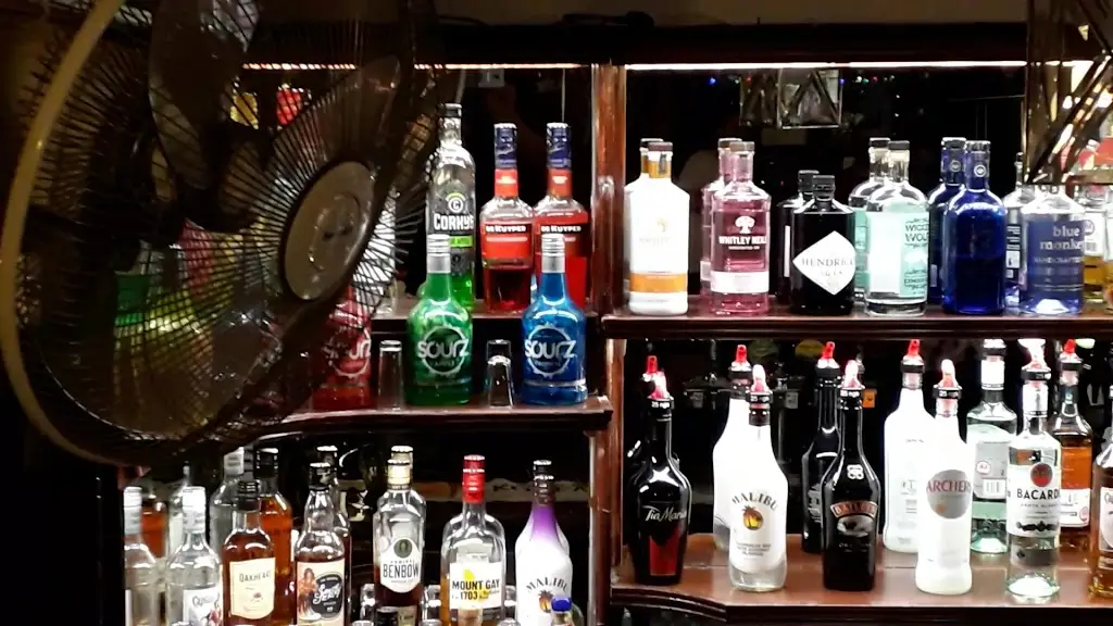 Pack o' Cards Inn_Combe Martin_slider_image_1