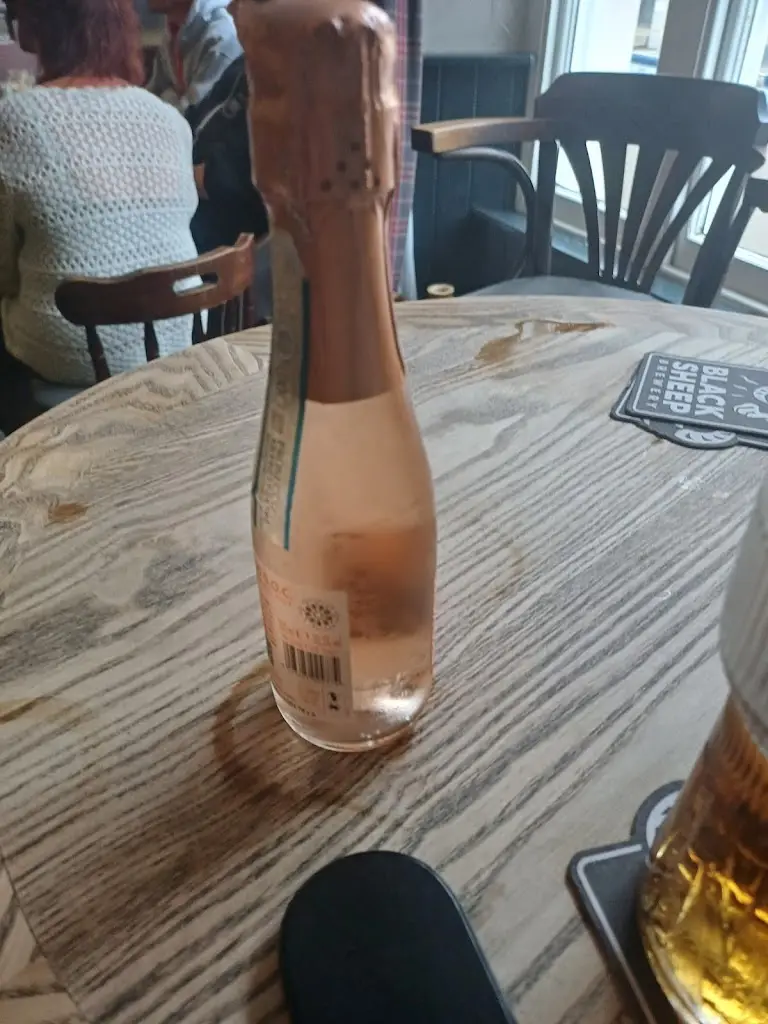 Menu_The Castle Inn, Pub and Beer Garden_Combe Martin_immagine_6