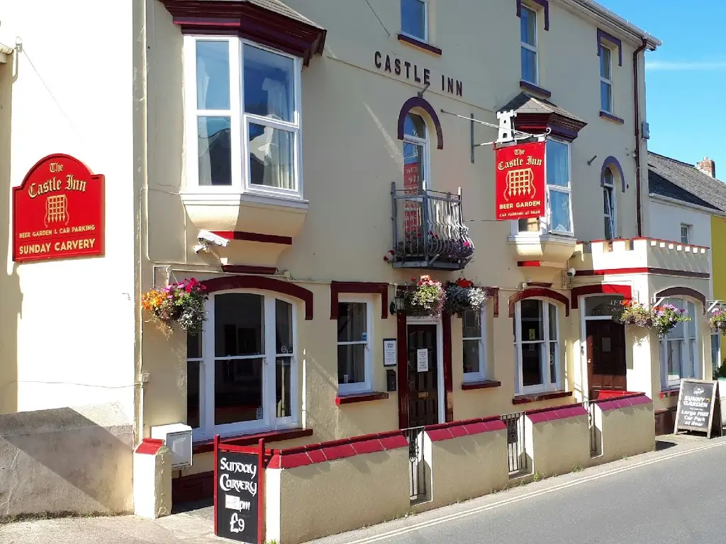 The Castle Inn, Pub and Beer Garden Restaurant in Combe Martin