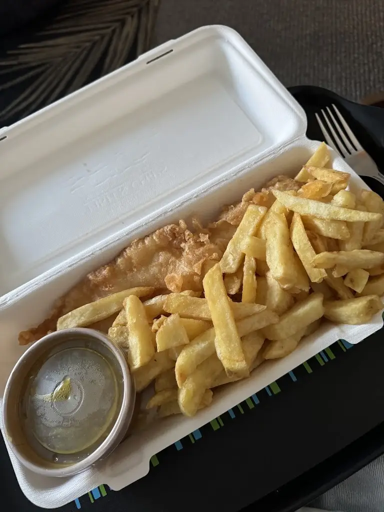 Hannah Ryan_The Black & White_Combe Martin_review