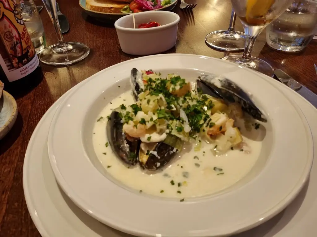 Paul Wright_Seventy One_Combe Martin_recensione