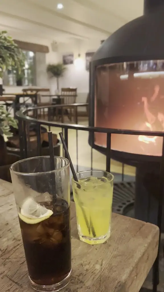 Sawmills Free House_Combe Martin_slider_image_2