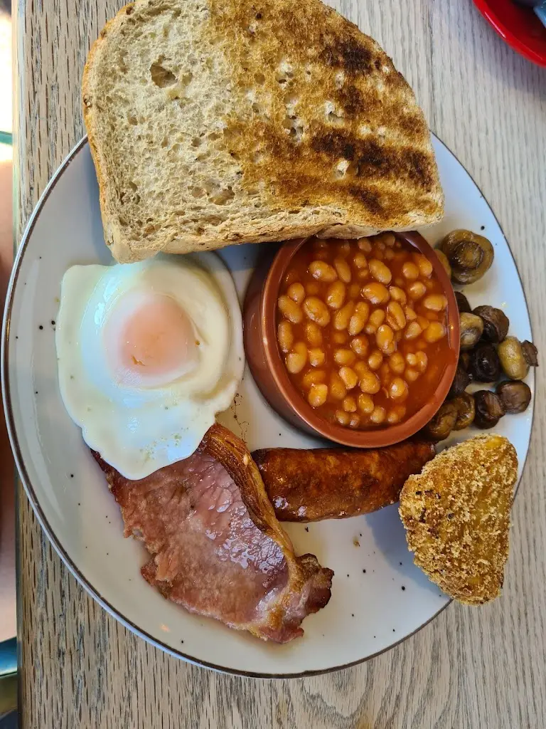 Keira Osborne_Depot Eatery_Combe Martin_review