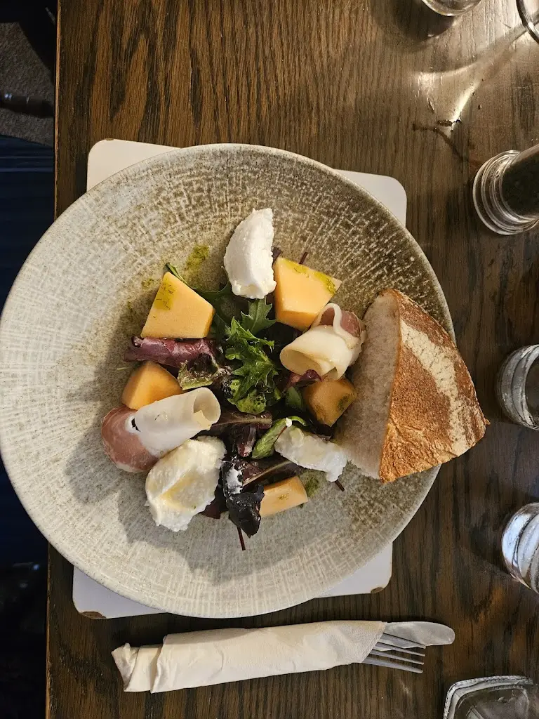 Chantelle Mussard_The Black Venus Inn_Combe Martin_review