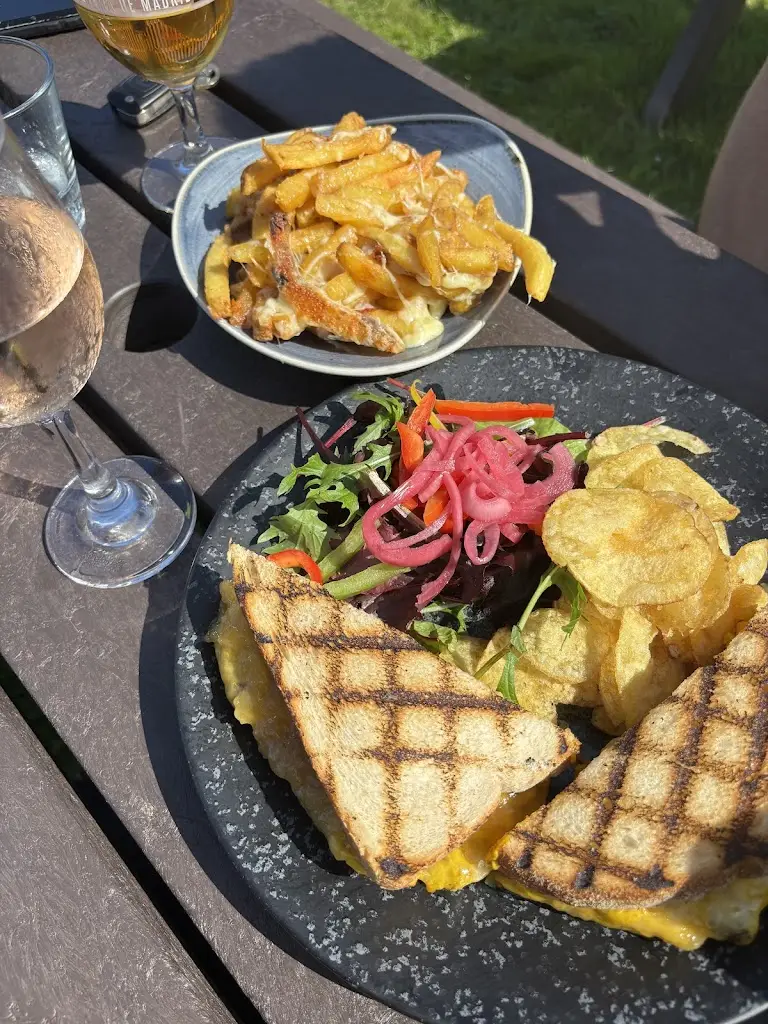 Ellie Turner_The Sandy Cove Hotel_Combe Martin_review