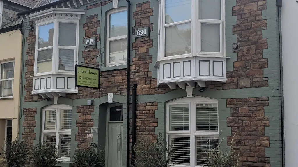 Lion House Bed and Breakfast_Combe Martin_slider_image_2