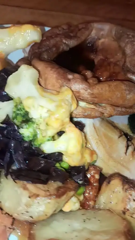 Lurline Francis_Monkey Puzzle Restaurant_Combe Martin_review