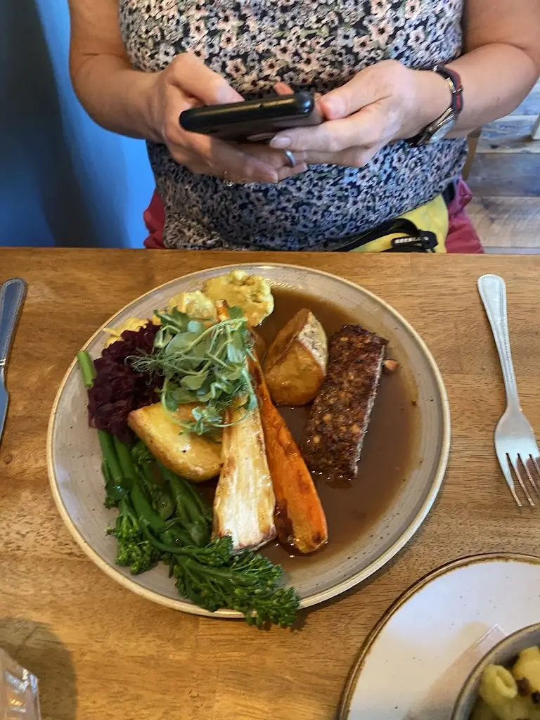 Menu_The Burj at Harp & Crown (Corsham)_Corsham_image_8