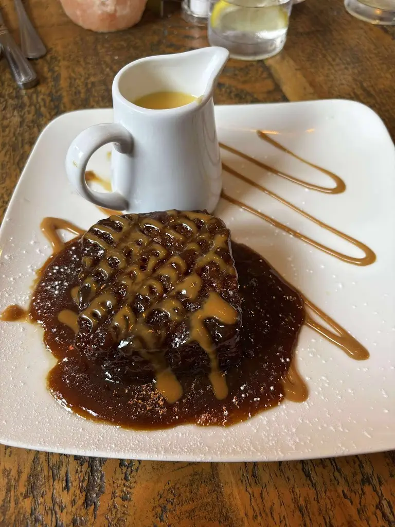 Sam West_The Beeches_Ashby de la Zouch_review