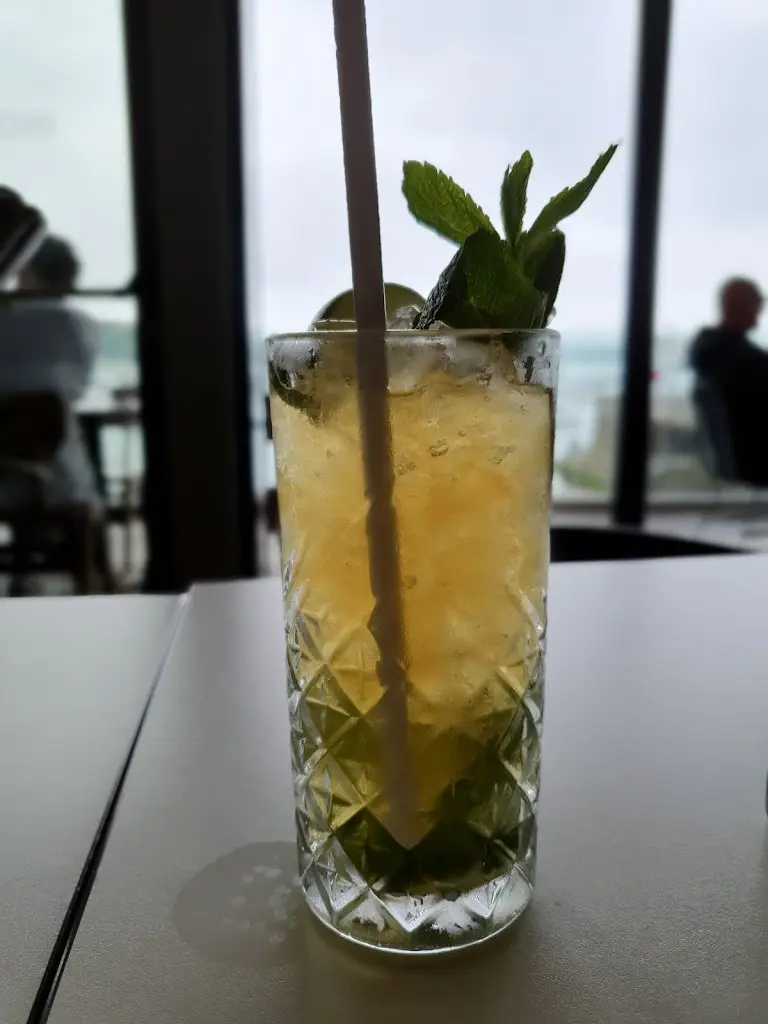 Menu_INDIDOG Harbourside Restaurant_Cornwall_immagine_7