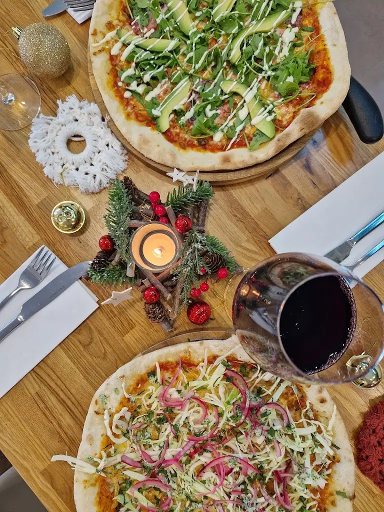 Secret Garden_Cornwall_slider_image_3