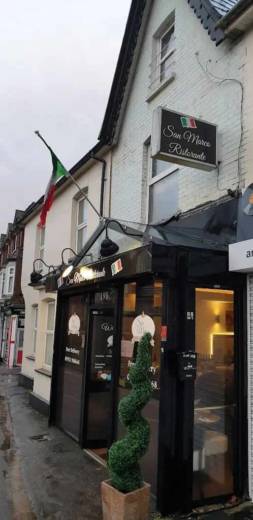 Michael Wray_Don Papa_Addlestone_review