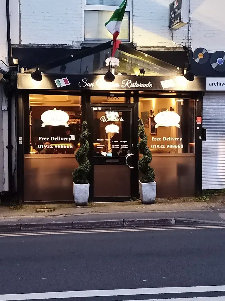 Don Papa ristorante a Addlestone