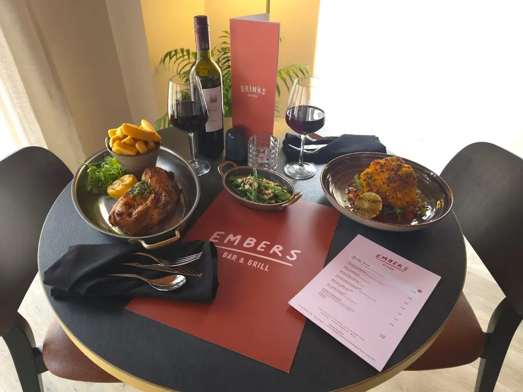 Embers Bar & Grill_Corby_slider_image_3