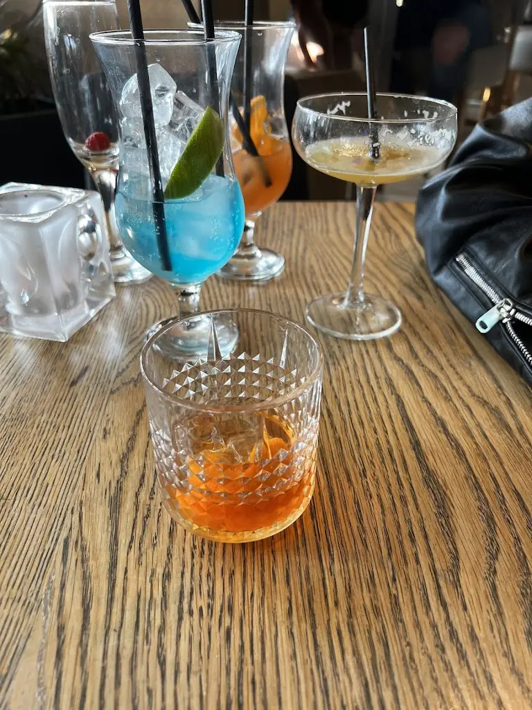 Qube_Corby_slider_image_3