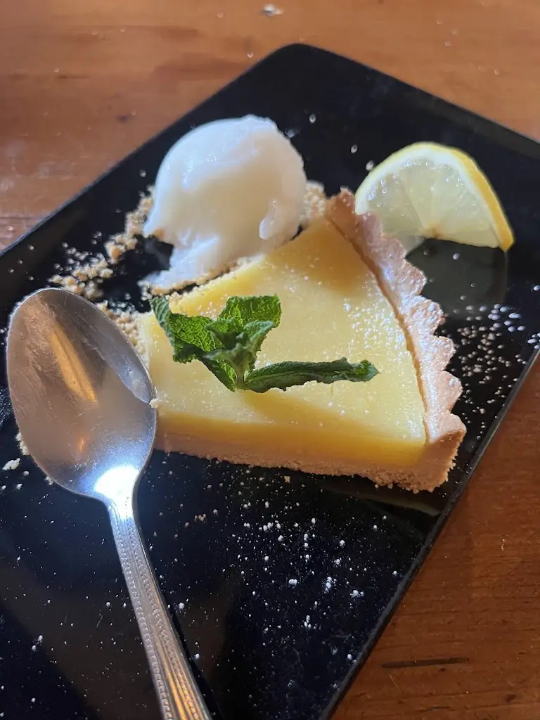 Kevin Roebuck_The Castle Inn_Corby_review