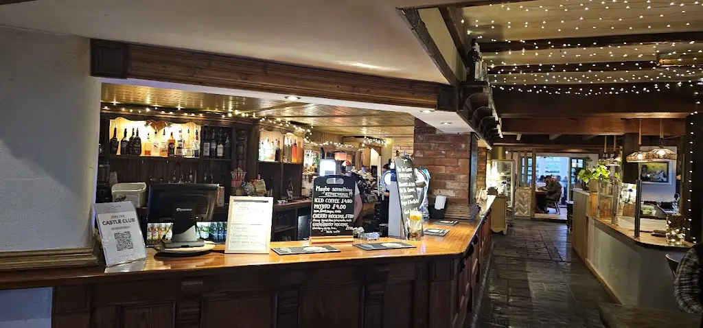 Jiří KoRnSlipKnotík_The Castle Inn_Corby_review