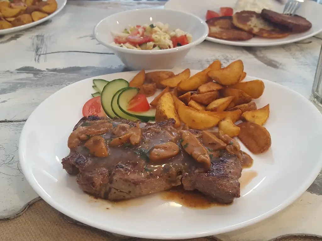 Piotr Stempień_KaydaBistro 7_Corby_review