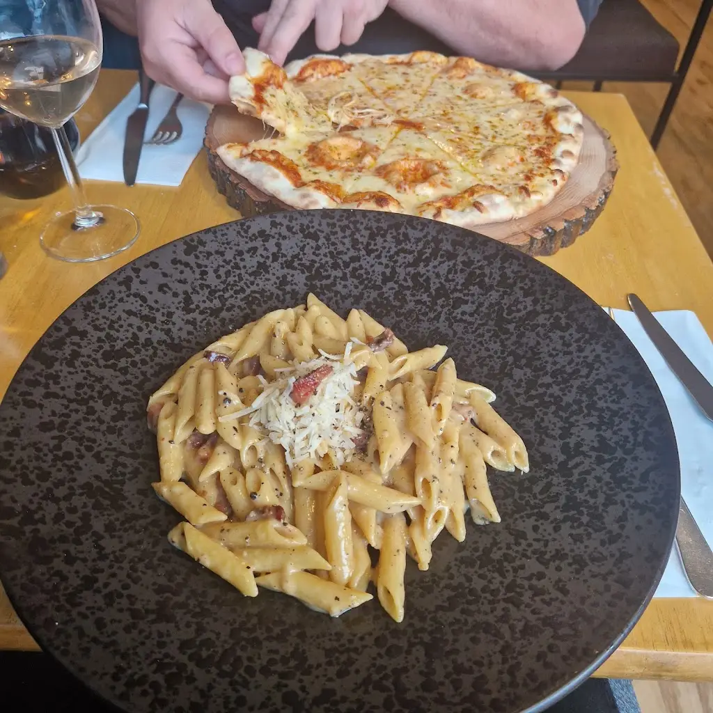 Eva's Restaurant_Copplestone_slider_image_2