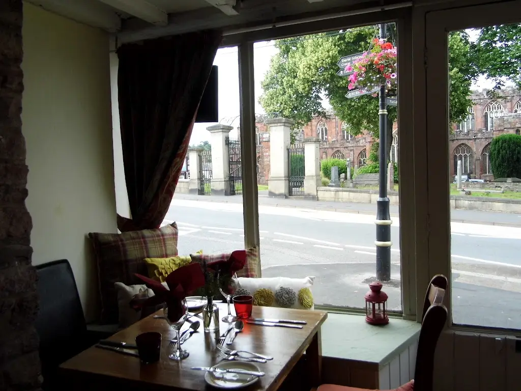 Cairney's Bistro_Copplestone_slider_image_2