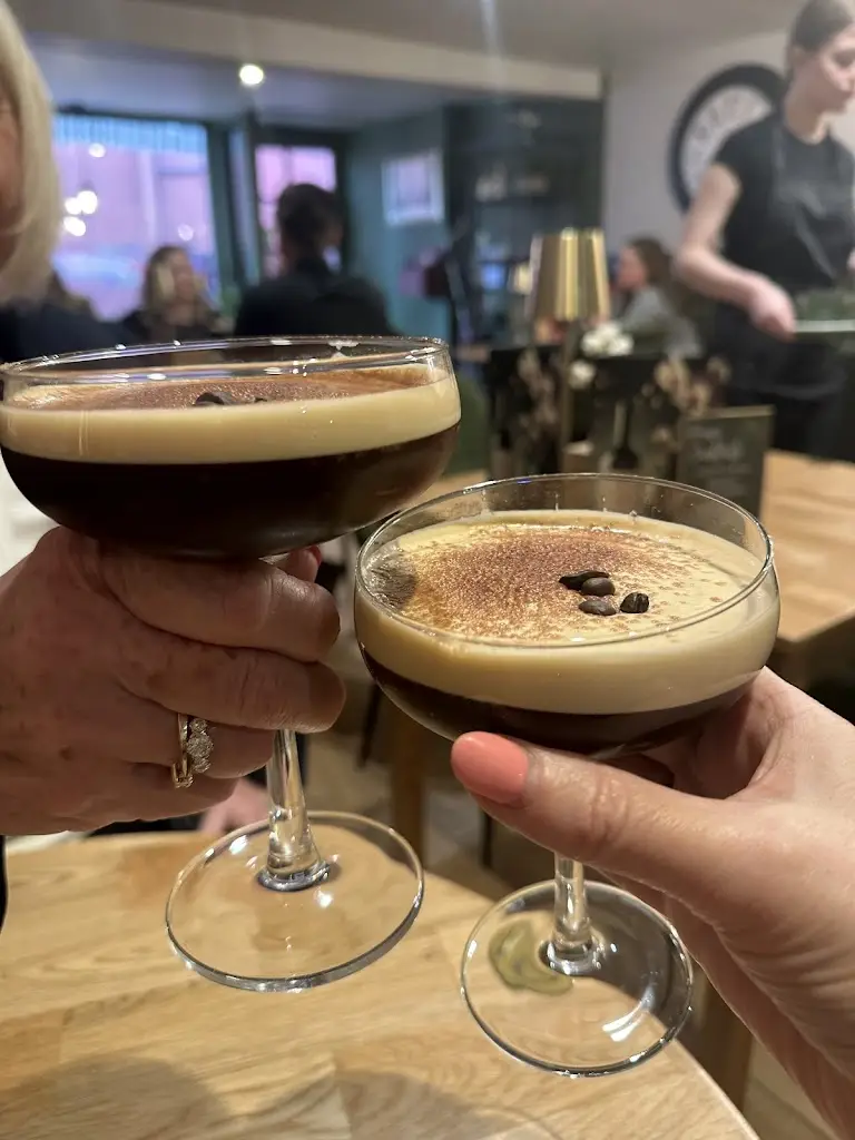 Sandy Hughes_The orchid of Ashby_Ashby de la Zouch_review