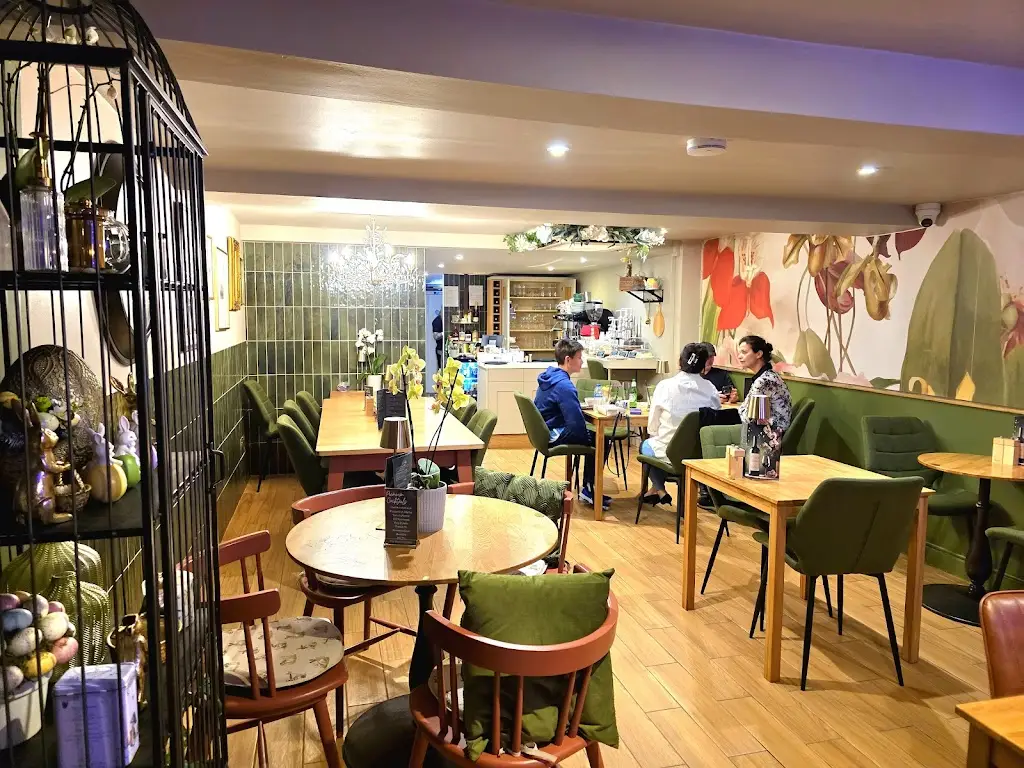 The orchid of Ashby_Ashby de la Zouch_slider_image_3